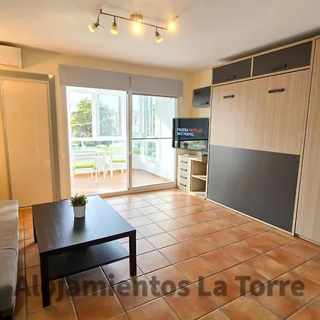 Laguna Pool - La Torre * 托罗克斯科斯塔